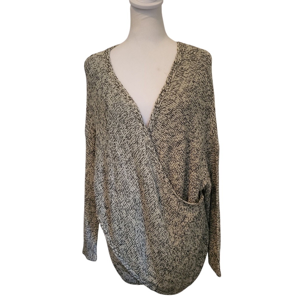 Women's Black and White Sweater